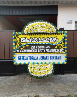 Papan Bunga Duka di Surgi Mufti